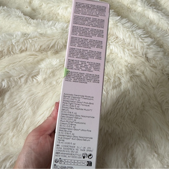 Glow Recipe  Glowtinis Mini Skincare Set - Picture 4 of 7